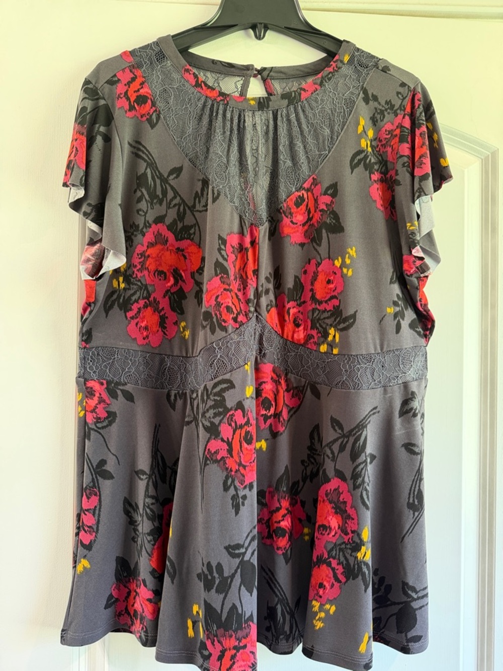 torrid Gray Floral Lace-Trim Tunic with Pink and Yellow Roses